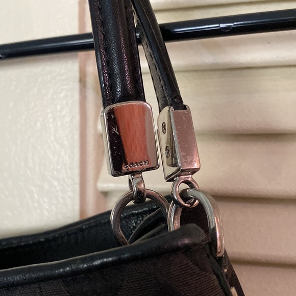 Beautiful Coach black monogram - Picture 4 of 7